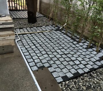 Customer 04 01 360x320
